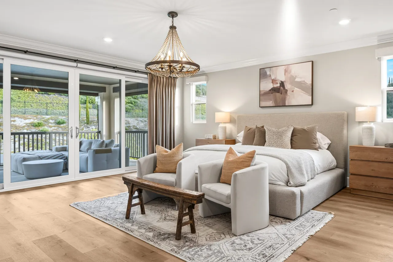 Primary bedroom in a modern farmhouse, HDR